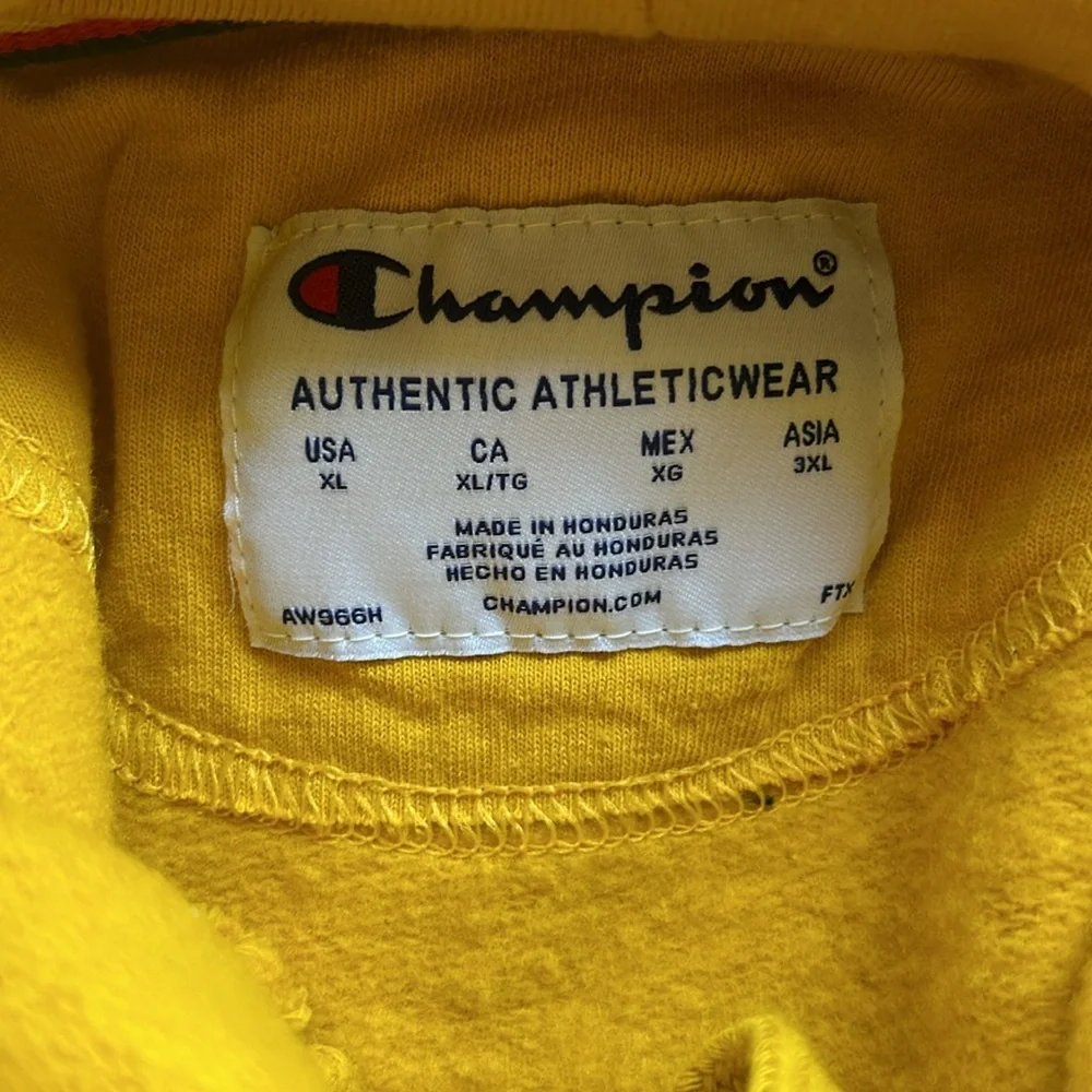 Champion Sweatshirt - Picture 3 of 3
